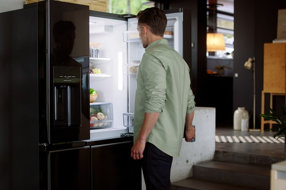 Refrigerator