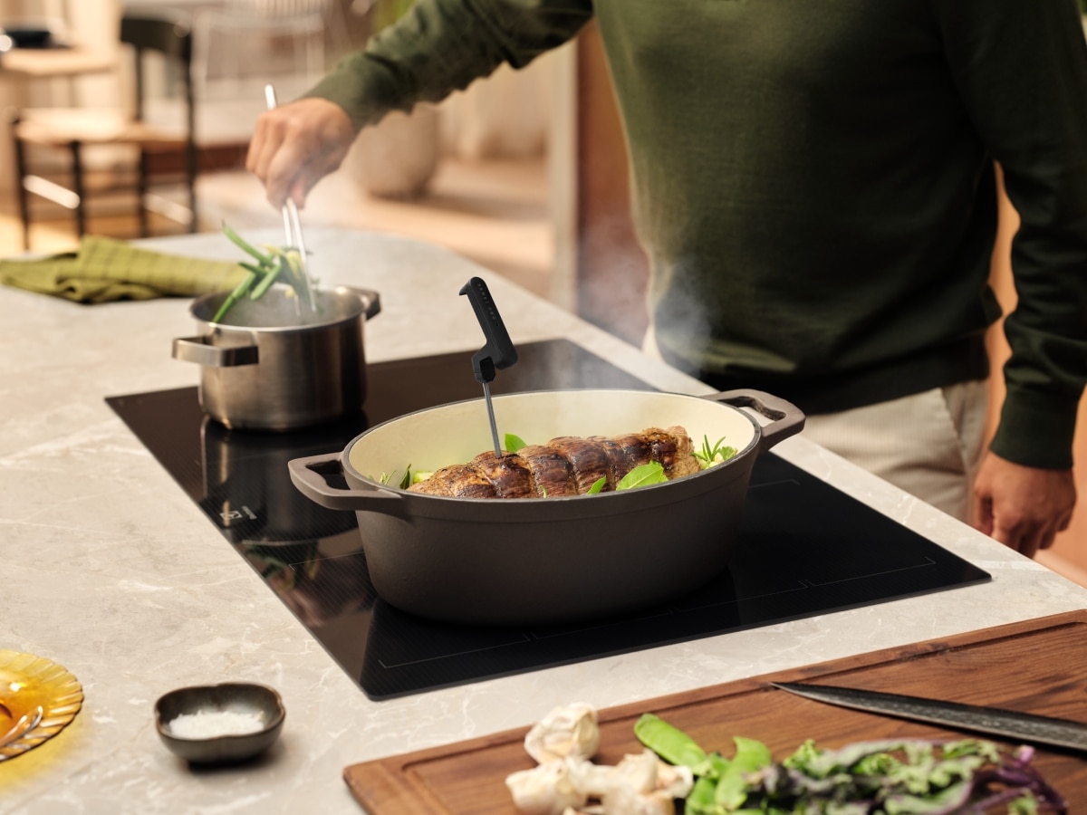 Bridge induction hob - 2.jpg