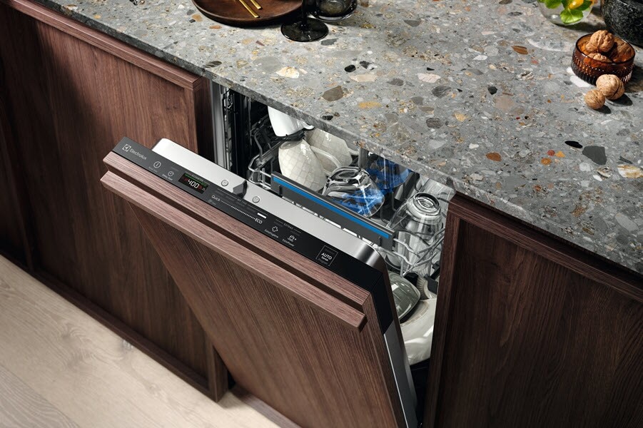 Know how to properly load your dishwasher