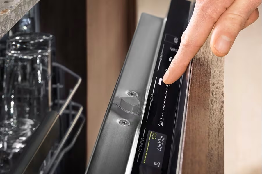 Choose the correct dishwasher program