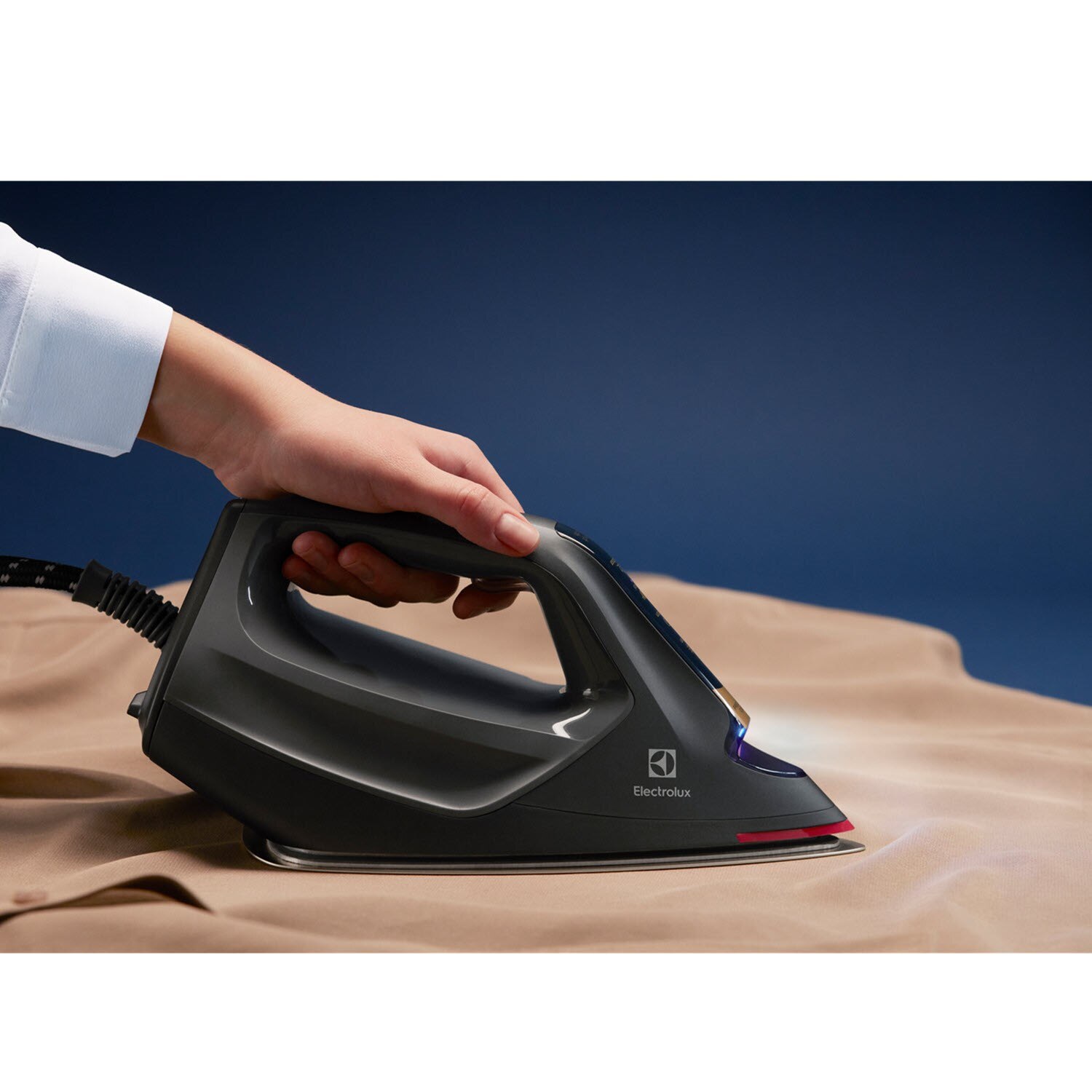 2400W Renew 800 steam station iron E8SS180GM Electrolux Arabia
