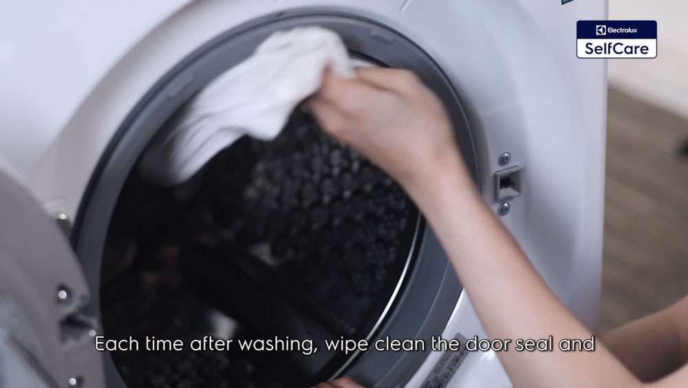 How to clean washing machine rubber seal