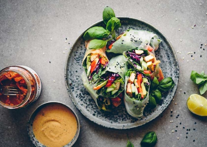 Summer rolls with Sesame Dip
