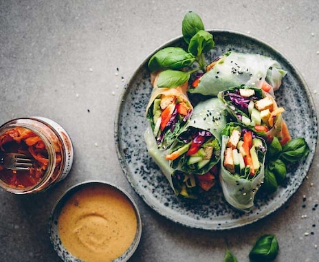Summer rolls with Sesame Dip