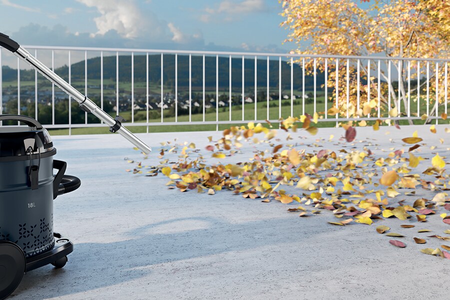 Blower for outdoor clean-ups